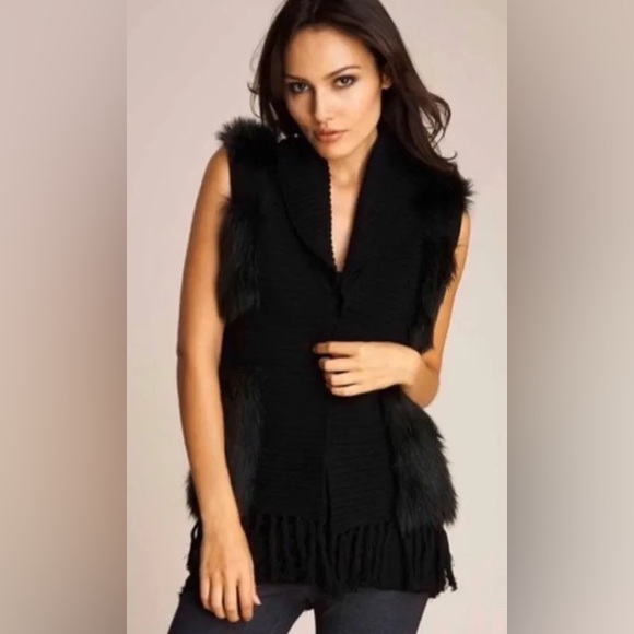 Y2K Romeo & Juliet Couture Sweater Vest Faux Fur Patch - Picture 1 of 5